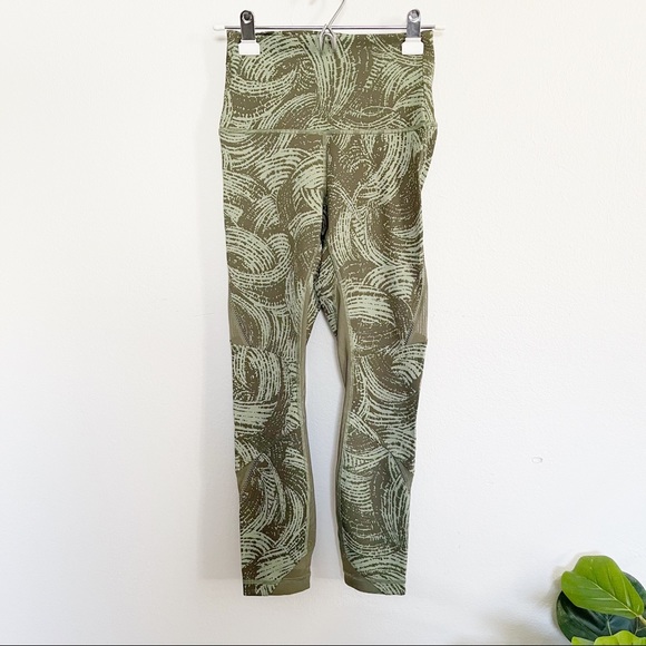 LULULEMON Highest Times Pant 6 - Picture 2 of 8